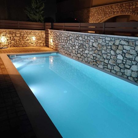 Lydia'S Inn 1 With Private Pool Melíssion Exteriör bild